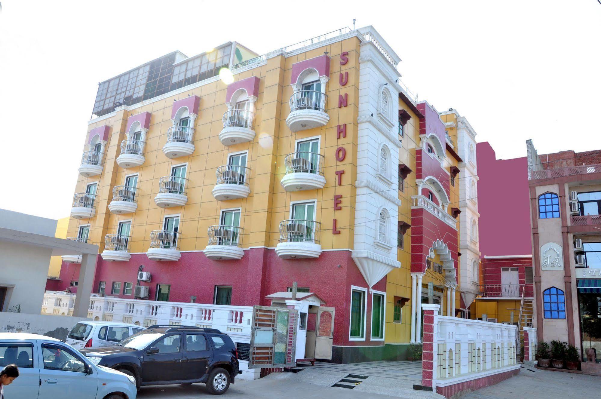Sun Hotel Agra Exterior photo